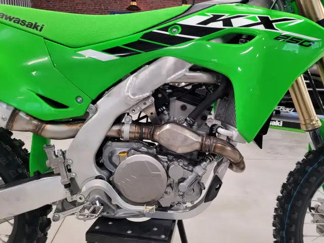 2025 Kawasaki KX250 Dirt Bike in Dirt Bikes & Motocross in Trenton - Image 7