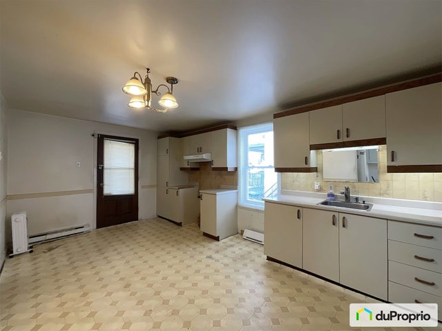 $300,000 - 2 Storey for sale in Ste-Therese — photo 3