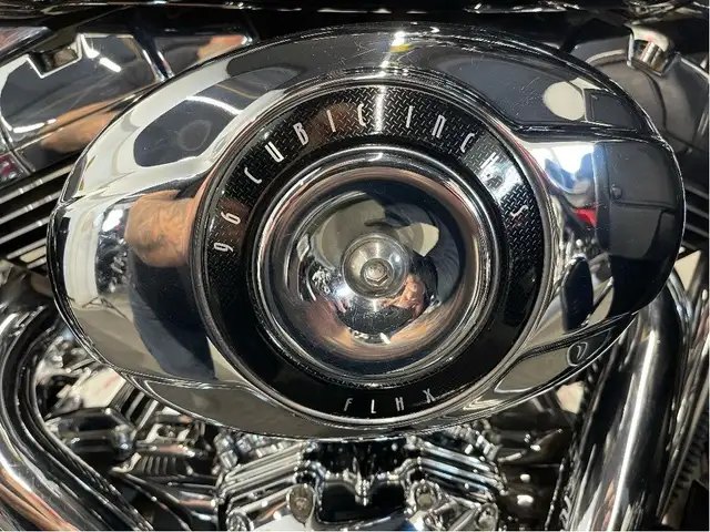 2009 Harley-Davidson Street Glide CANADIAN HARLEY/STAGE 1/RINEHA in Sport Touring in North Bay - Image 18