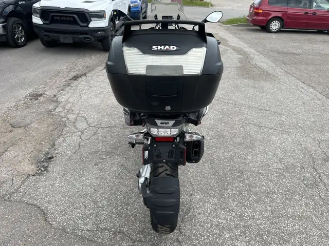 2015 BMW R1200GS ~ BMW R1200GS ~ HTD GRIPS ~ ADJUSTABLE SUSPENSI in Street, Cruisers & Choppers in City of Toronto - Image 15