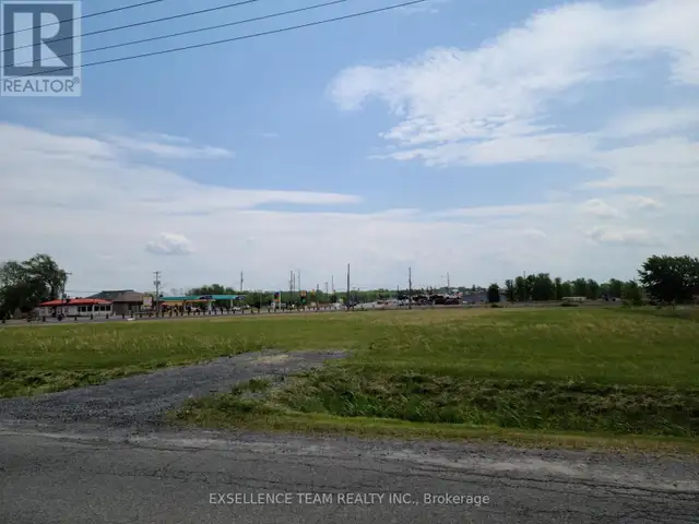 -- SOUTH BEECH STREET South Glengarry, Ontario in Land for Sale in Cornwall - Image 3