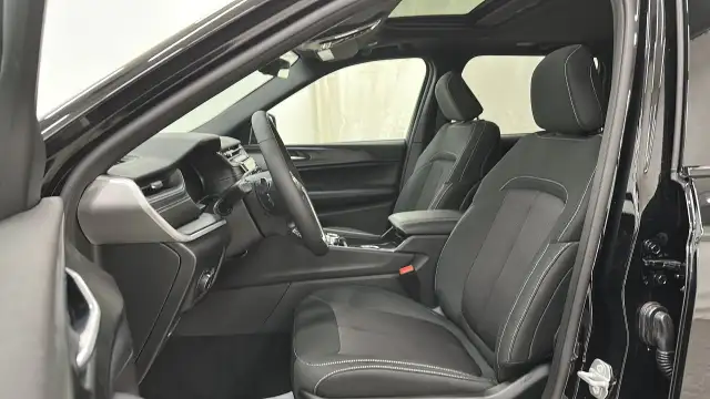 2026 Jeep Grand Cherokee Laredo X in Cars & Trucks in Winnipeg - Image 10