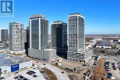 2415 - 8960 JANE STREET Vaughan (Concord), Ontario