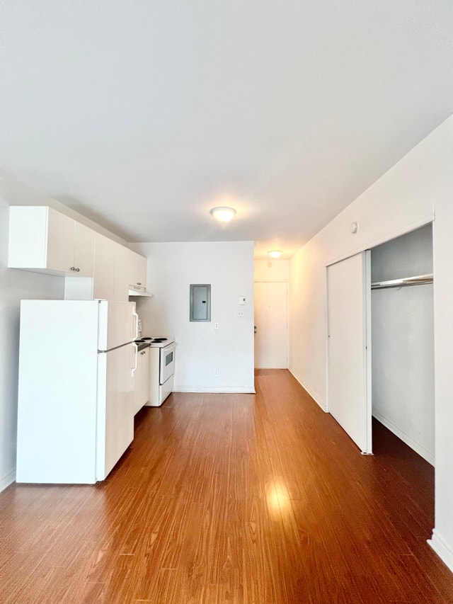 Magnifique studio tout inclus à Villeray avec électros et WiFi