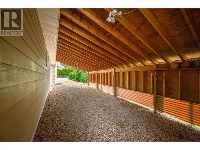 2612 Lakeshore Road Vernon, British Columbia in Houses for Sale in Vernon - Image 31