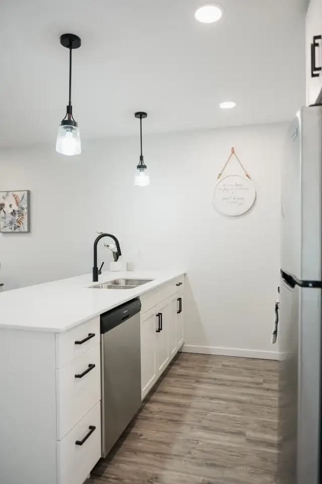 1-BR Basement Suite For Rent in Ile des Chenes