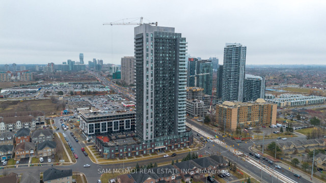Mississauga 1 Bdrm 1 Bth - Hurontario  & Nahani Way in Condos for Sale in Mississauga / Peel Region