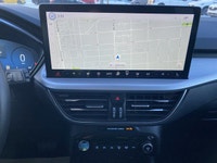 **WE WILL BEAT ANY DEALER IN THE CITY** Carbonized Gray Metallic 2024 Ford Escape Platinum AWD 8-Spe... (image 9)