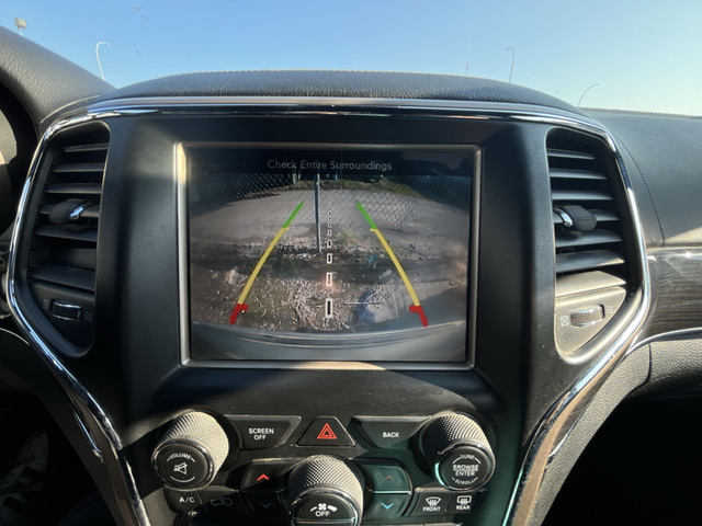 2014 Jeep Grand Cherokee OVERLAND - Navigation in Cars & Trucks in Lethbridge - Image 24