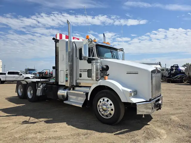 2014 KENWORTH T800 in Heavy Trucks in Saskatoon - Image 9