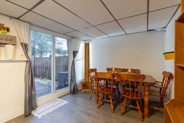 Beautiful 3 Bed, 3 Bath Detached on Home on Chaucer Cres. in Long Term Rentals in Barrie - Image 12