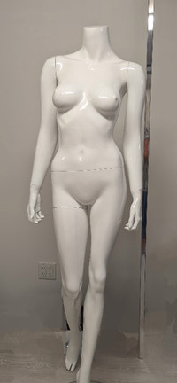 Female full body mannequin.