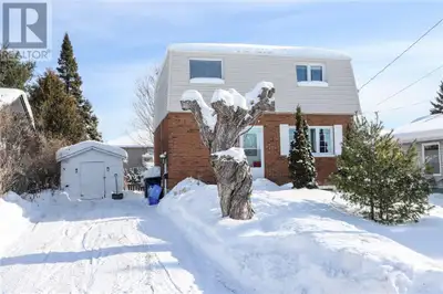 Introducing your future home! This charming two-storey brick residence is vacant and awaits your arr...