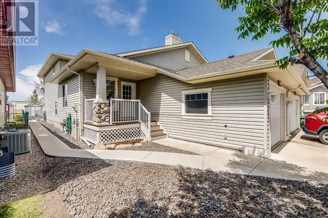 461 Stonegate Way NW Airdrie, Alberta62854411763202121