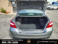 Ontario vehicle with Lots of Options! Call (905) 791-3300 - Black Fabric interior, - Cruise Control,... (image 8)