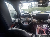 This Lincoln Navigator delivers a Twin Turbo Premium Unleaded V-6 3.5 L/213 engine powering this Aut... (image 8)