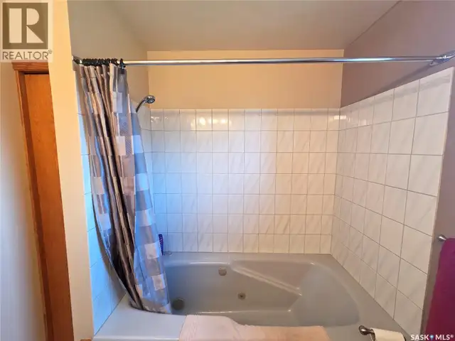 509 Carlyle AVENUE Carlyle, Saskatchewan in Houses for Sale in Regina - Image 38