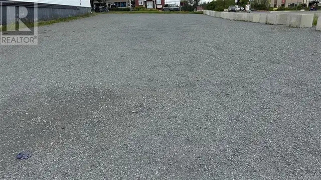 123 Broadway Boulevard Grand-Sault/Grand Falls, New Brunswick in Land for Sale in Edmundston - Image 4