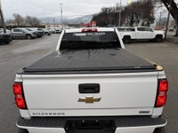 Welcome to Murray Buick GMC - Penticton Take on the day with our 2018 Chevrolet Silverado 1500 Custo... (image 6)
