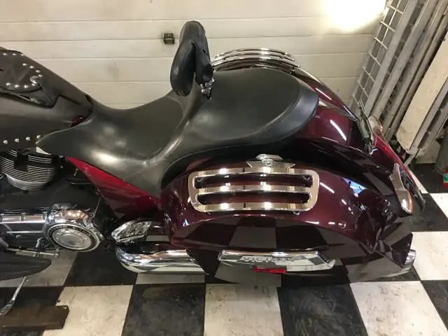 2010 Victory Cross Roads TOURER FOR SALE...$ 6,500. PLUS GST in Sport Touring in Calgary - Image 6