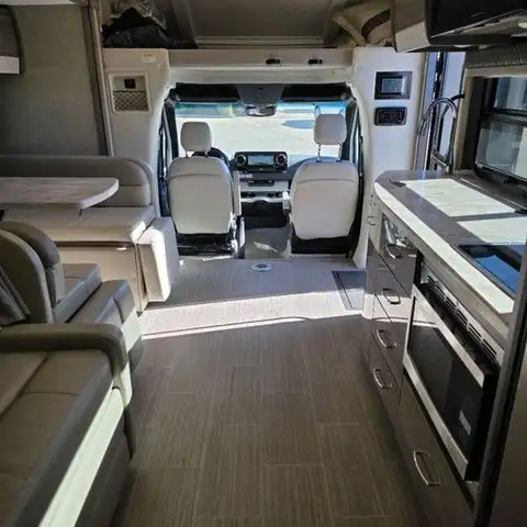 2022 Thor Motor Coach Tiburon Sprinter 24FB in RVs & Motorhomes in Red Deer - Image 25