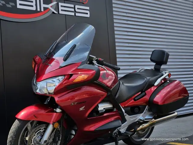2008 Honda ST 1300A in Street, Cruisers & Choppers in Oshawa / Durham Region - Image 13
