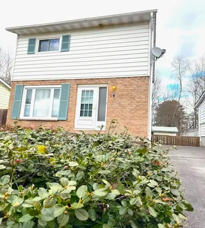 Neighbourhood sales say's it all! This highly sought-after subdivision offers a thoughtful mix of si...