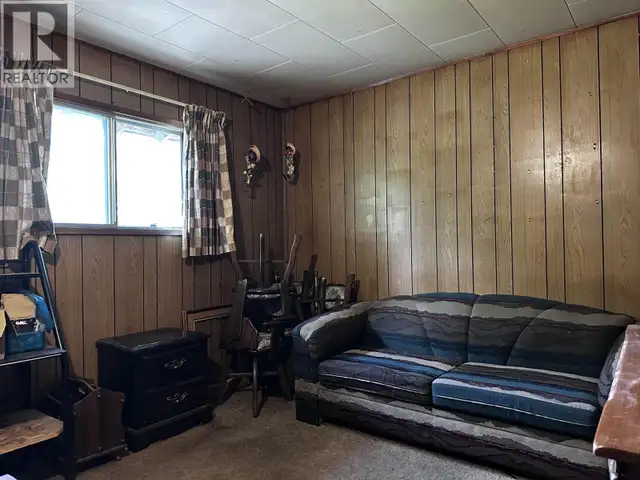 7285 90 MILE LOOP ROAD 100 Mile House, British Columbia in Houses for Sale in 100 Mile House - Image 9