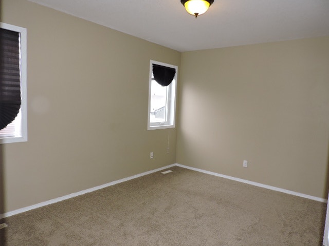 3 bedroom home for rent in Warman 3