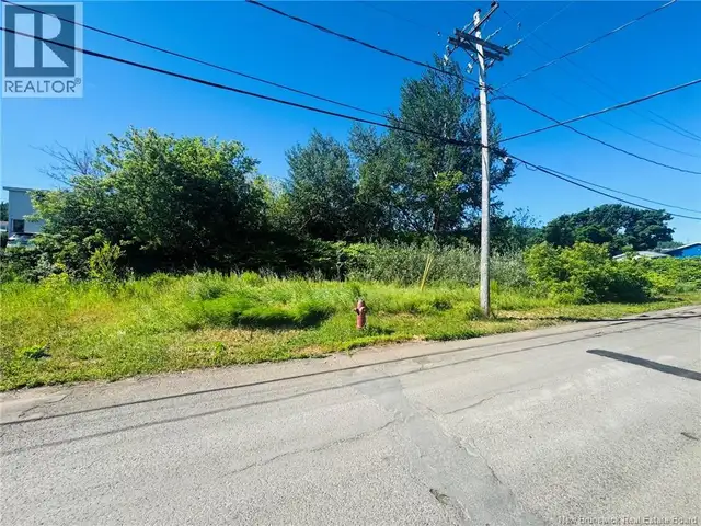 432 Well Street Dalhousie, New Brunswick in Land for Sale in Bathurst - Image 3