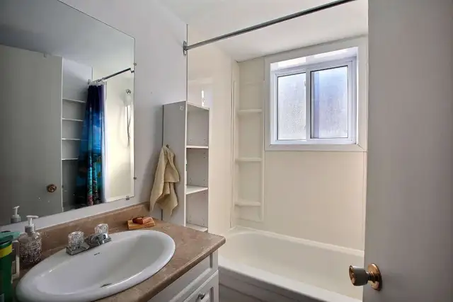 4 1/2  à louer à Neufchâtel in Long Term Rentals in Québec City - Image 11