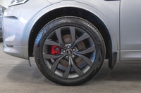 Land Rover Discovery Sport 247hp R-Dynamic SE 2023: - Extérieur argent métallisé Hakuba et intérieur... (image 7)