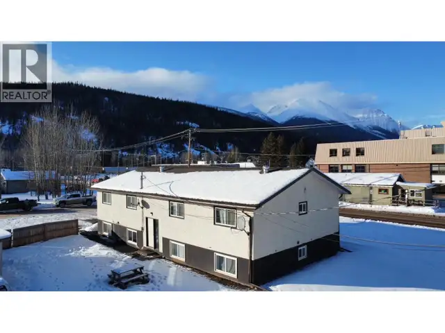1064 KING STREET Smithers, British Columbia in Houses for Sale in Smithers - Image 37