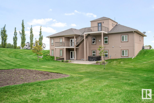 4930 Park CR Cherry Grove, Alberta in Houses for Sale in Edmonton - Image 2