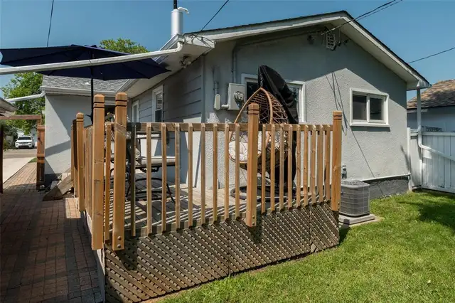 761 Parkhill Street Winnipeg, Manitoba in Houses for Sale in Winnipeg - Image 18