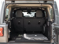Welcome to 400 Chrysler Dodge Jeep Ram. 2.0L I-4 intercooled turbo engine - 4x4 drivetrain - Advance... (image 8)