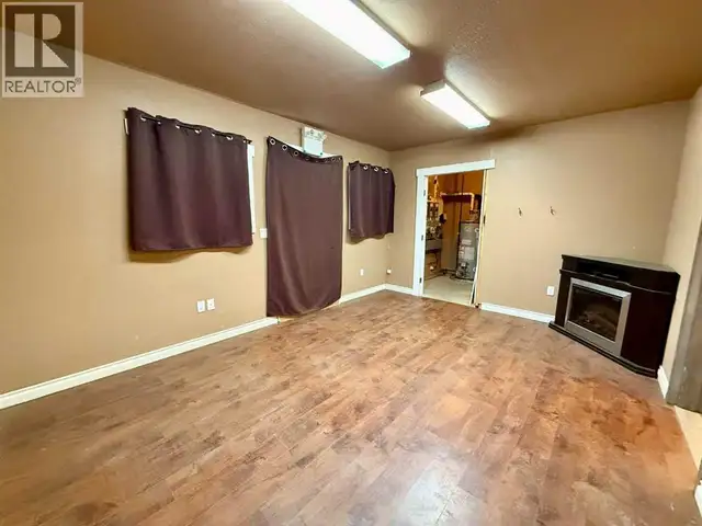 5114 43 Street Consort, Alberta in Commercial & Office Space for Sale in Red Deer - Image 7