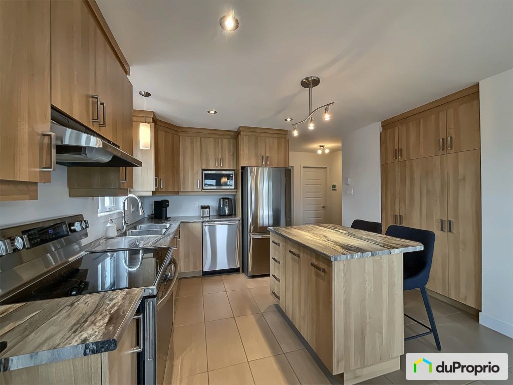 $369,900 - Condominium for sale in St-Hyacinthe (Douville) — photo 3