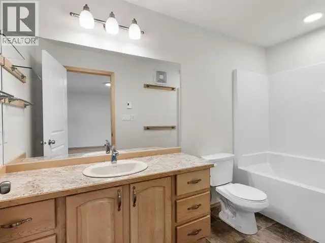 61 WYVERN AVENUE Whitehorse, Yukon in Houses for Sale in Whitehorse - Image 27