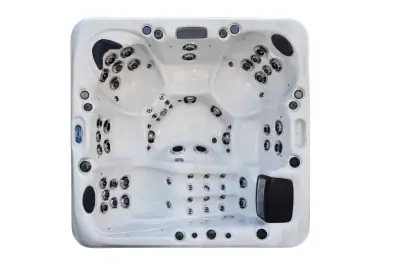 Luxury 8L Hot Tub – Fully Loaded, Thousands Less Canada Direct Hot Tubs | Milton, ON  905-876-2002 |...