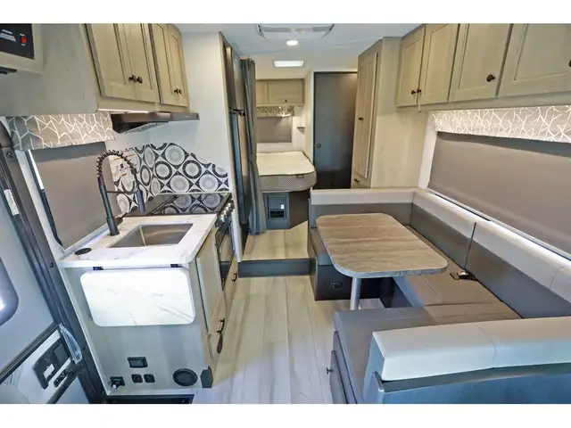 2026 Forest River Sunseeker 2350 Classe C 24 pieds 2026 NEUF in RVs & Motorhomes in Laval / North Shore - Image 4