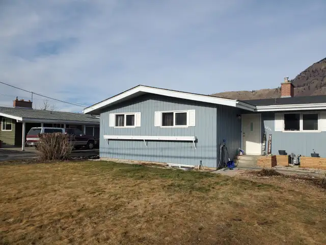 1854 Glenwood Dr-basement suite