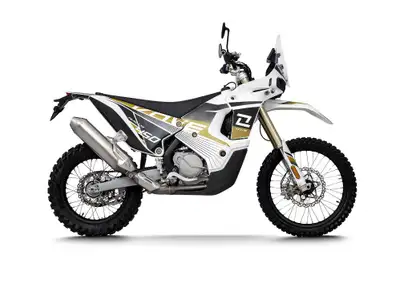 Kove Moto 450 RALLY DOT HIGH SEAT 2026 La KOVE 450 Rally DOT High Seat 2026 est une véritable moto d...