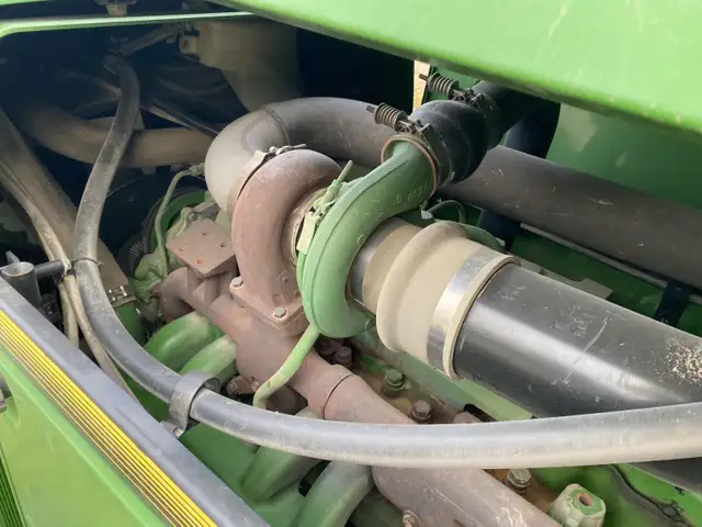 1993 John Deere 4WD Tractor 8770 in Farming Equipment in Edmonton - Image 15