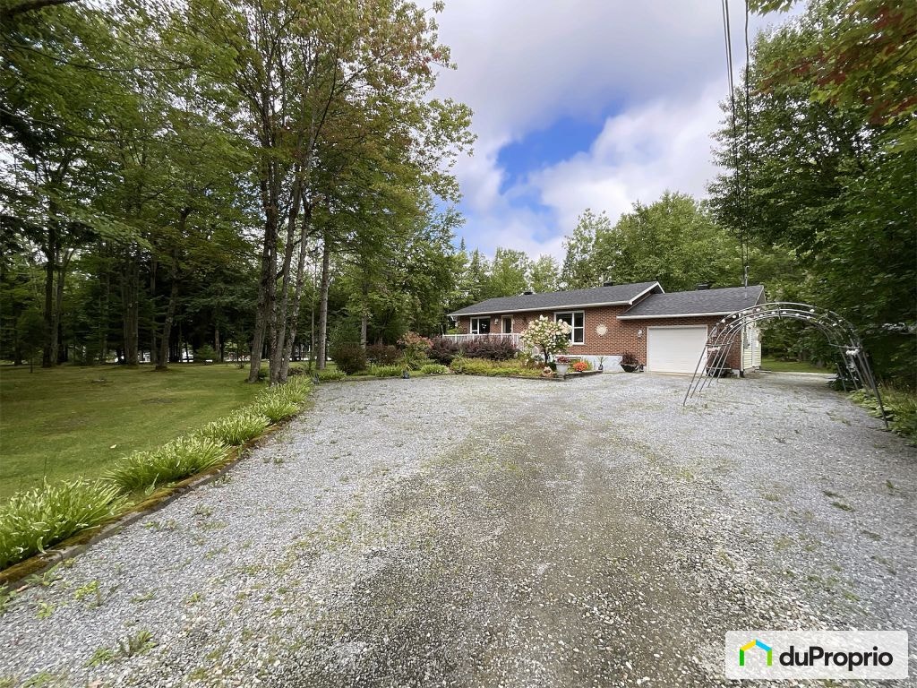 $550,000 - Bungalow for sale in Sherbrooke (Fleurimont) — photo 1