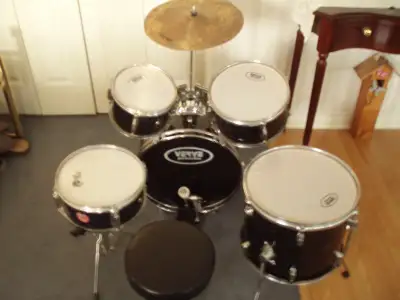 CHILD'S  DRUM SET -- LIKE NEW, View more