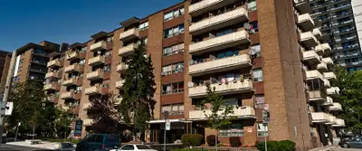 Building Information Making waves in the west end. Toronto's west end has seen an incredible resurge...