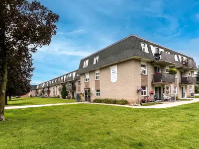 Owen Sound 3 Bedroom Deluxe Apartment for Rent: