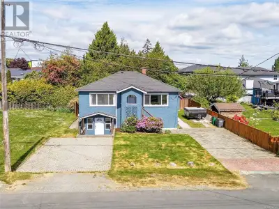 Welcome to 2962 Millgrove St! This is an amazing 3 bedroom 2 bathroom home with a 1 bedroom self con...