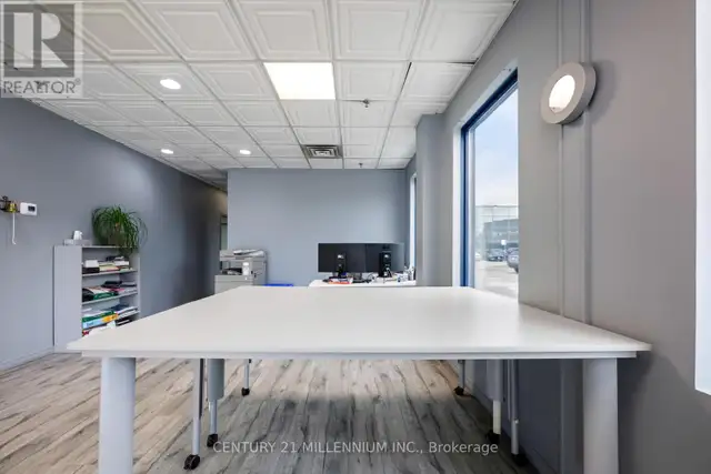 18 - 2355 DERRY ROAD E Mississauga (Northeast), Ontario in Commercial & Office Space for Sale in Mississauga / Peel Region - Image 19